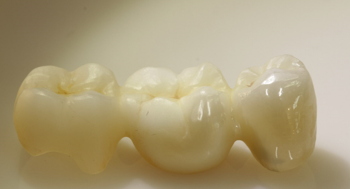 Sarı tenekede Diabrinell Premium Parlatma Pastası, Zirkopol